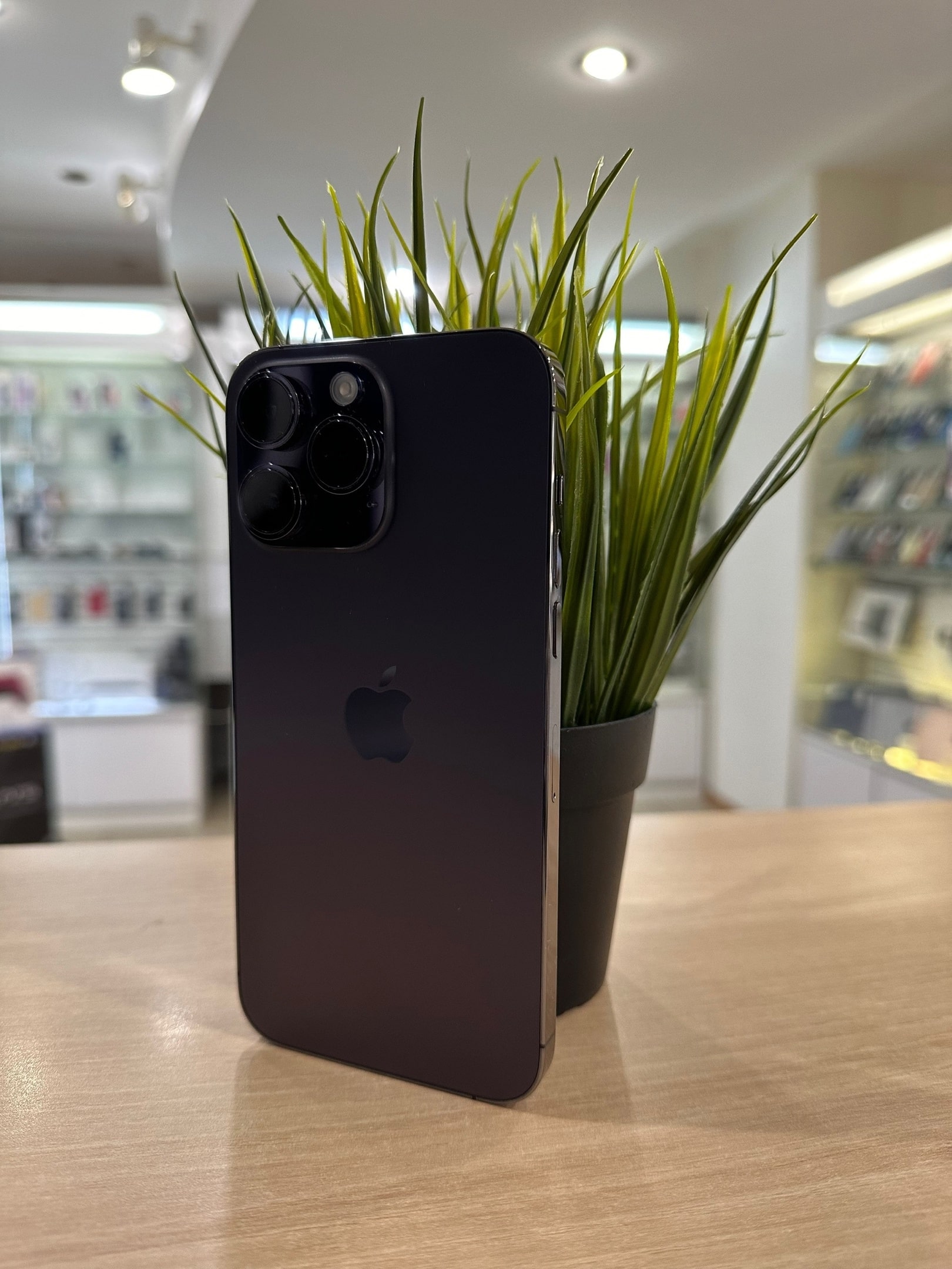 Apple iPhone 14 Pro Max купить от 59 990 ₽ официально и с гарантией