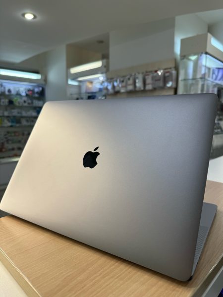  Core i7 Space Gray 32/512GB