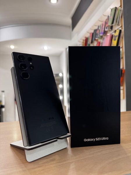  Black 12/256GB