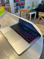  Core i5 Silver 8/256GB